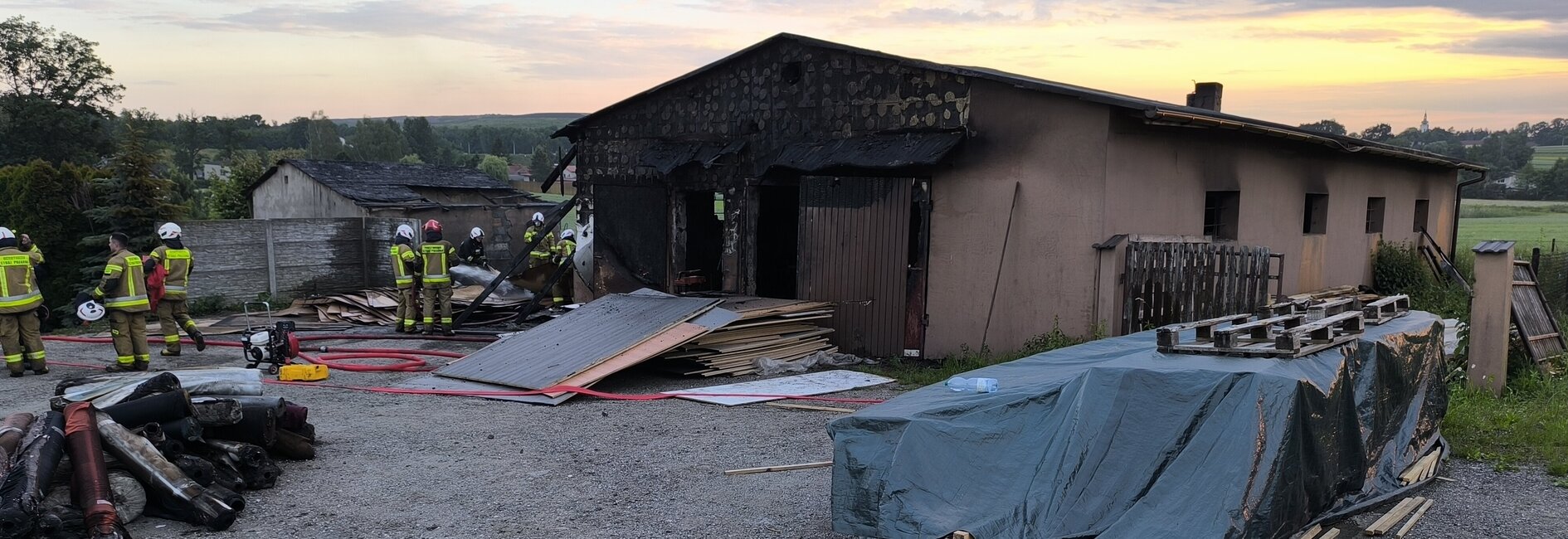 Pożar zakładu tapicerskiego w Krzyżowicach