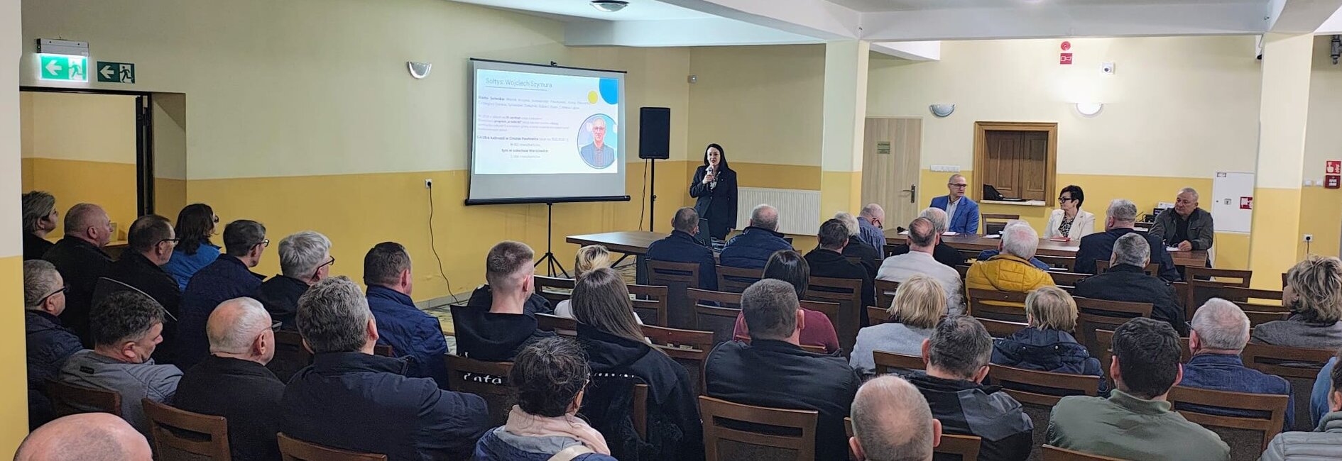 Mieszkańcy na zebraniu w Warszowicach